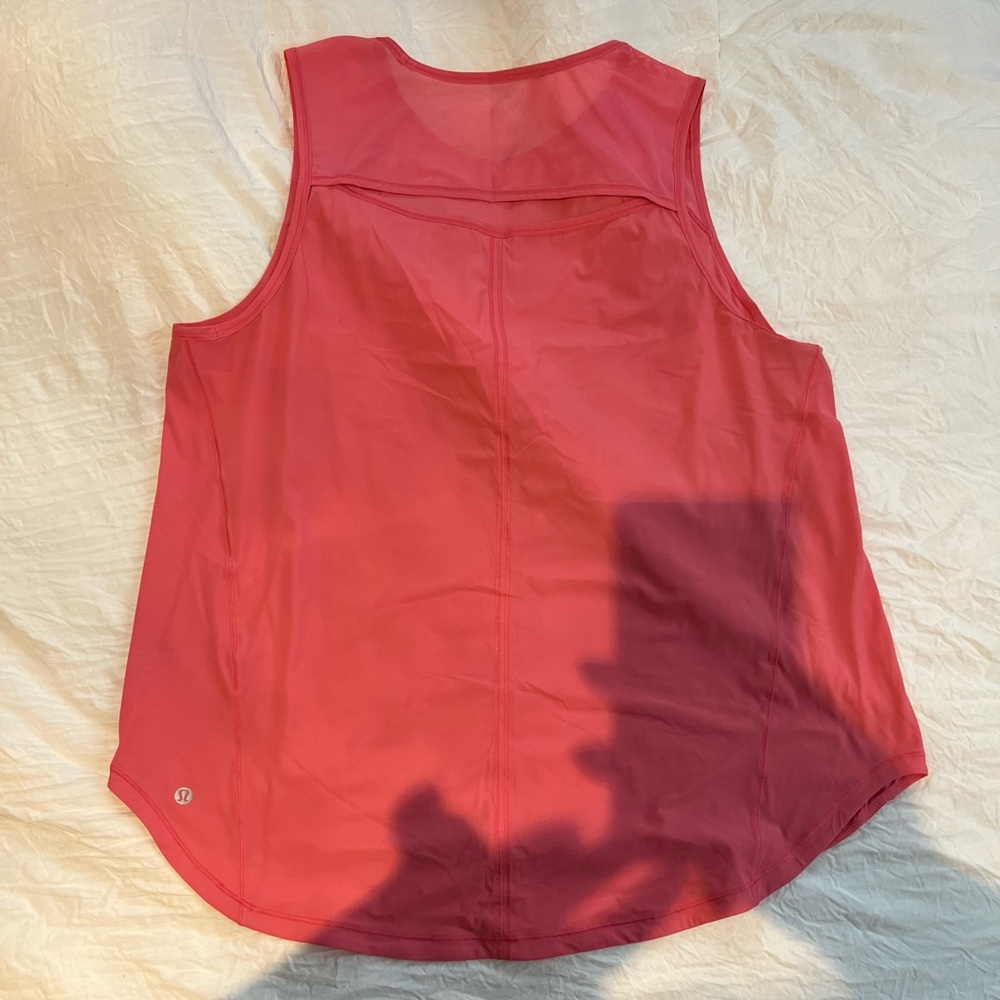 Lululemon size 16
